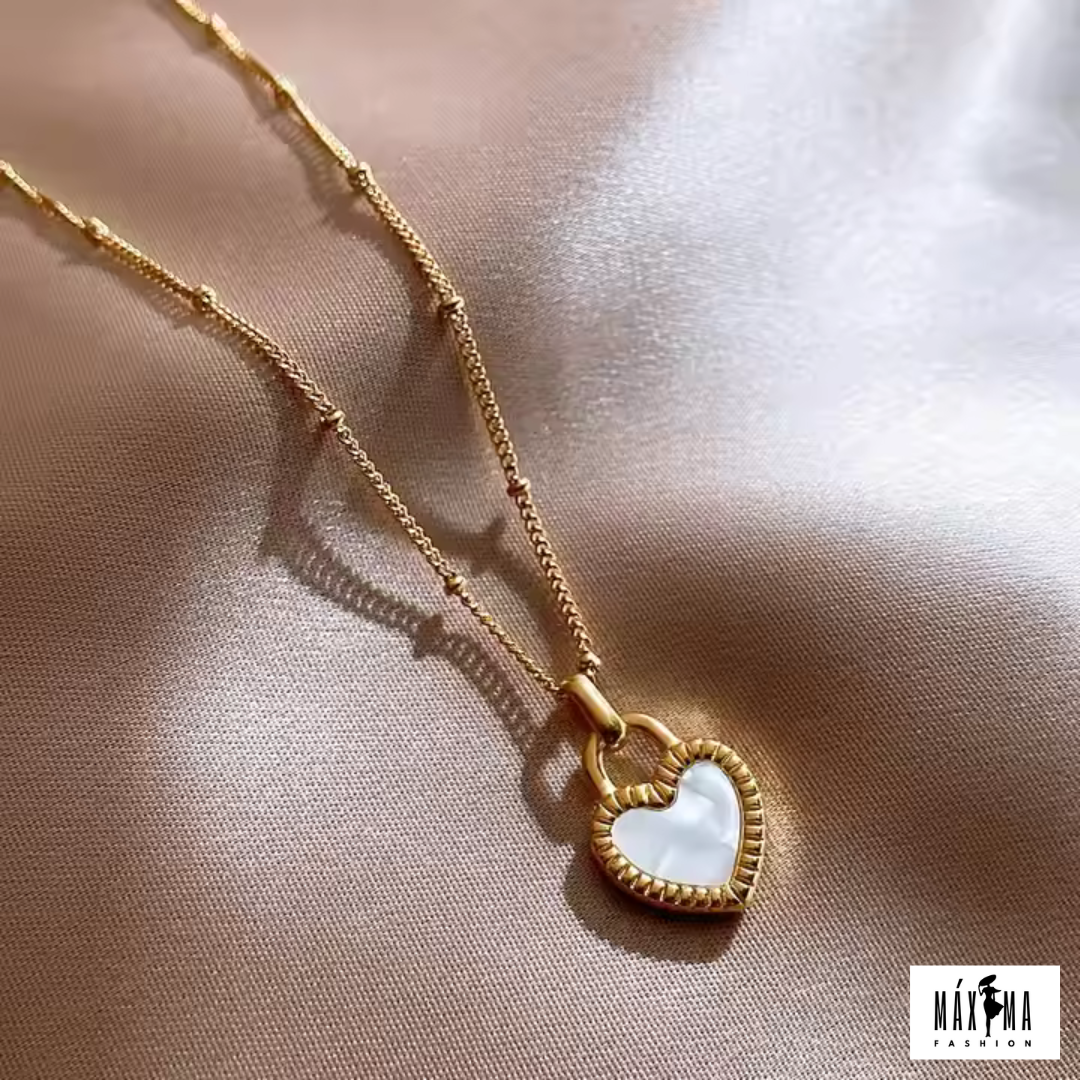 Colar Love