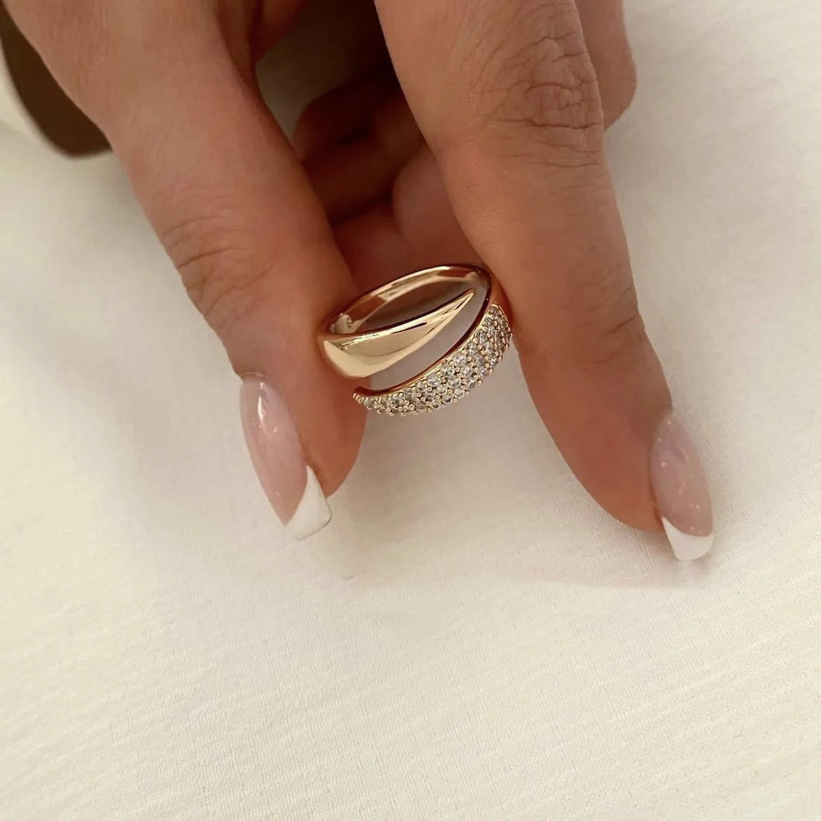 Anel Esplendor Banhado a Ouro 18K