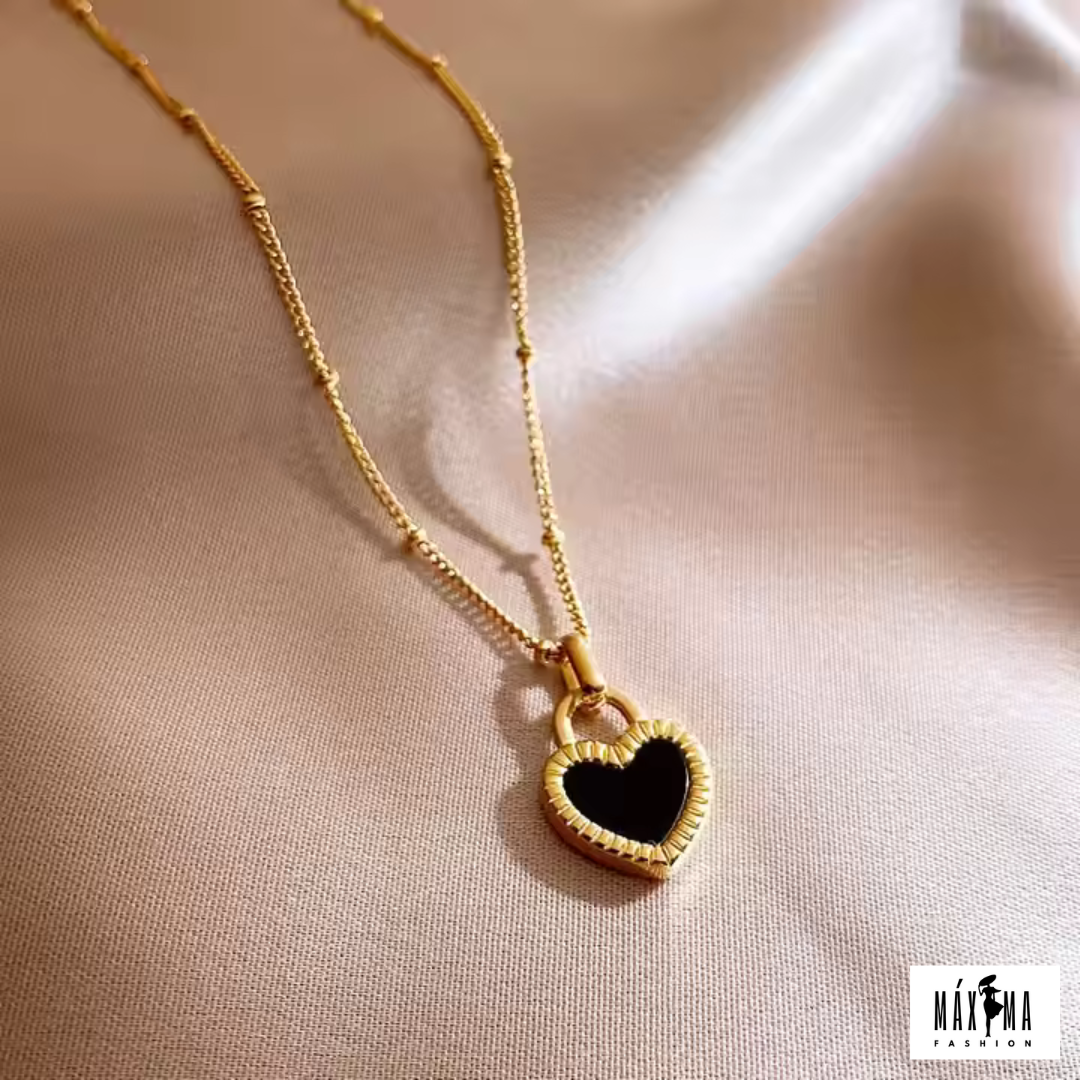Colar Love